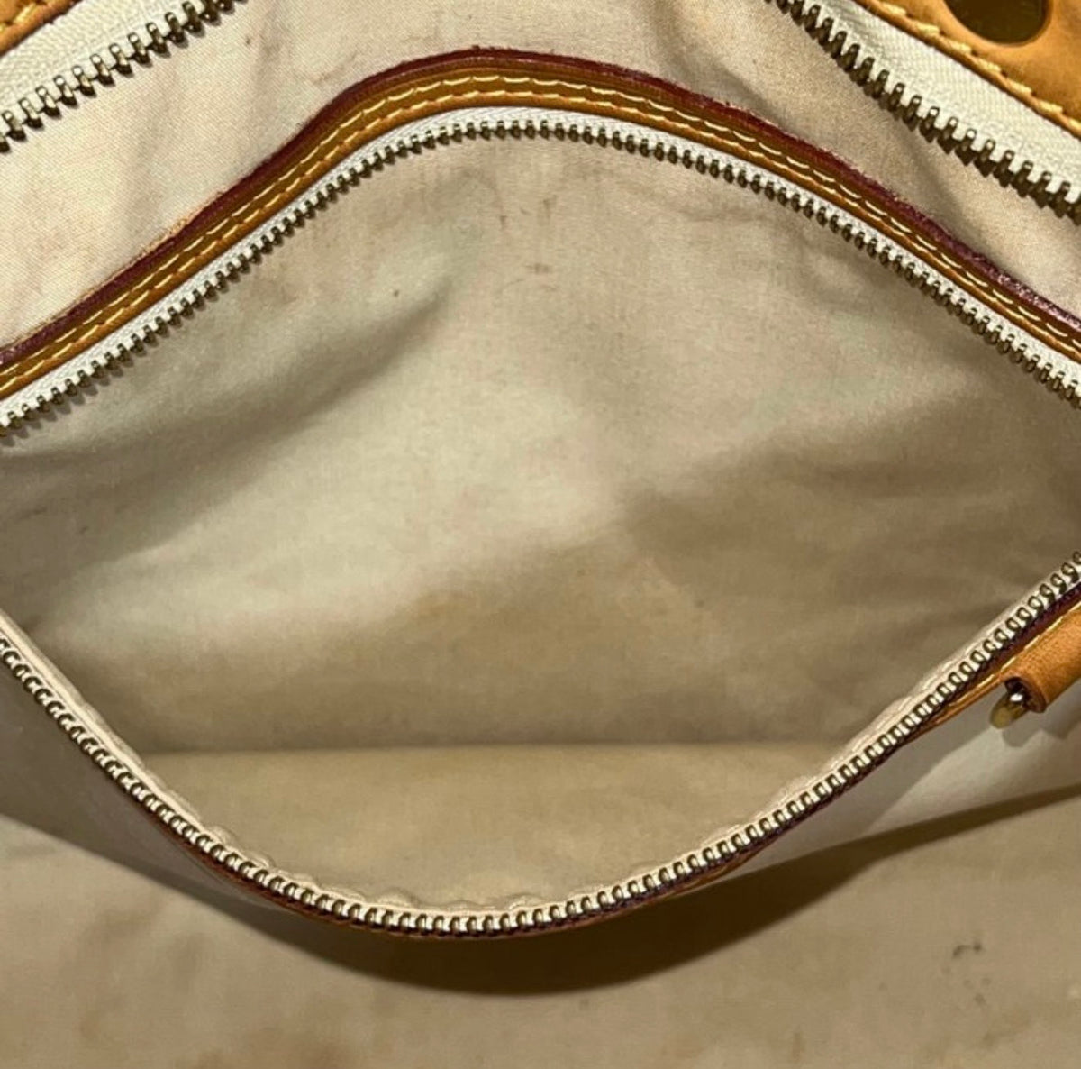 BORSA A SPALLA LOUIS VUITTON